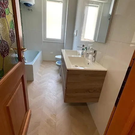 Apartamento Con Terrazzo Vista Mare *